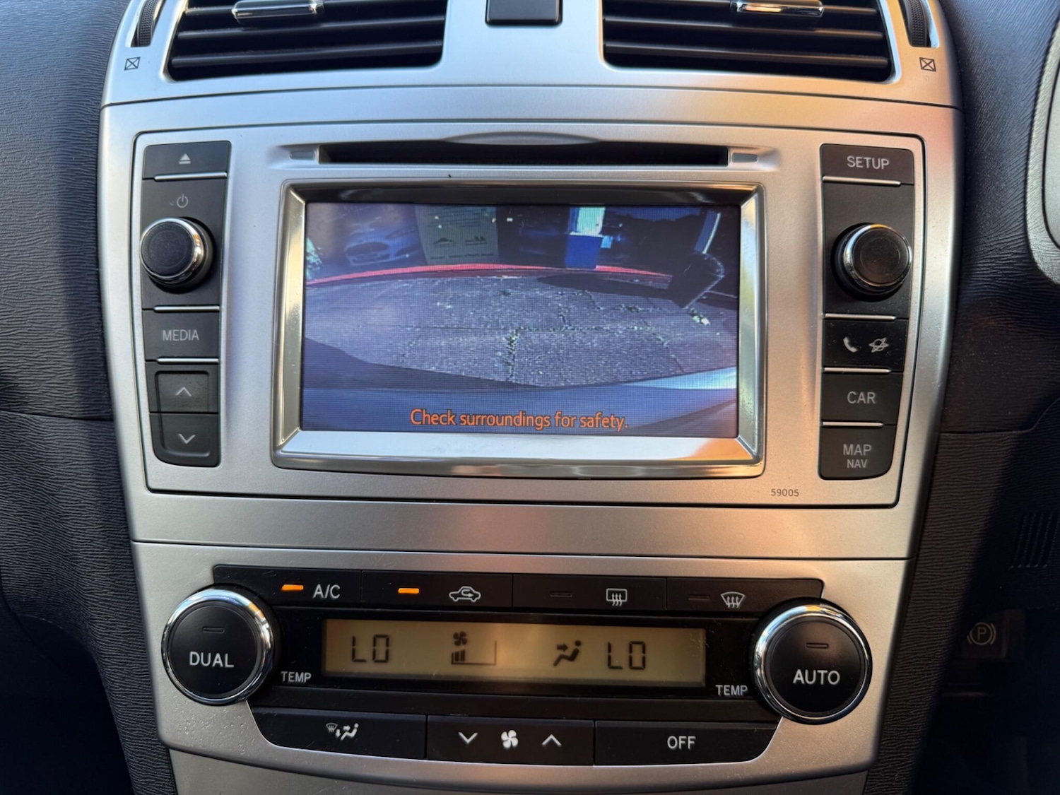 Used Toyota Avensis 2012 for sale - 76550941: Photo 41