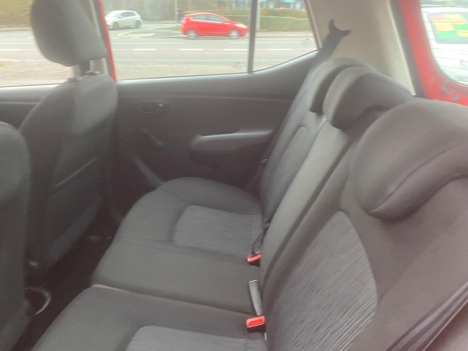 Used Hyundai i10 2013 for sale - 77305850: Photo 24