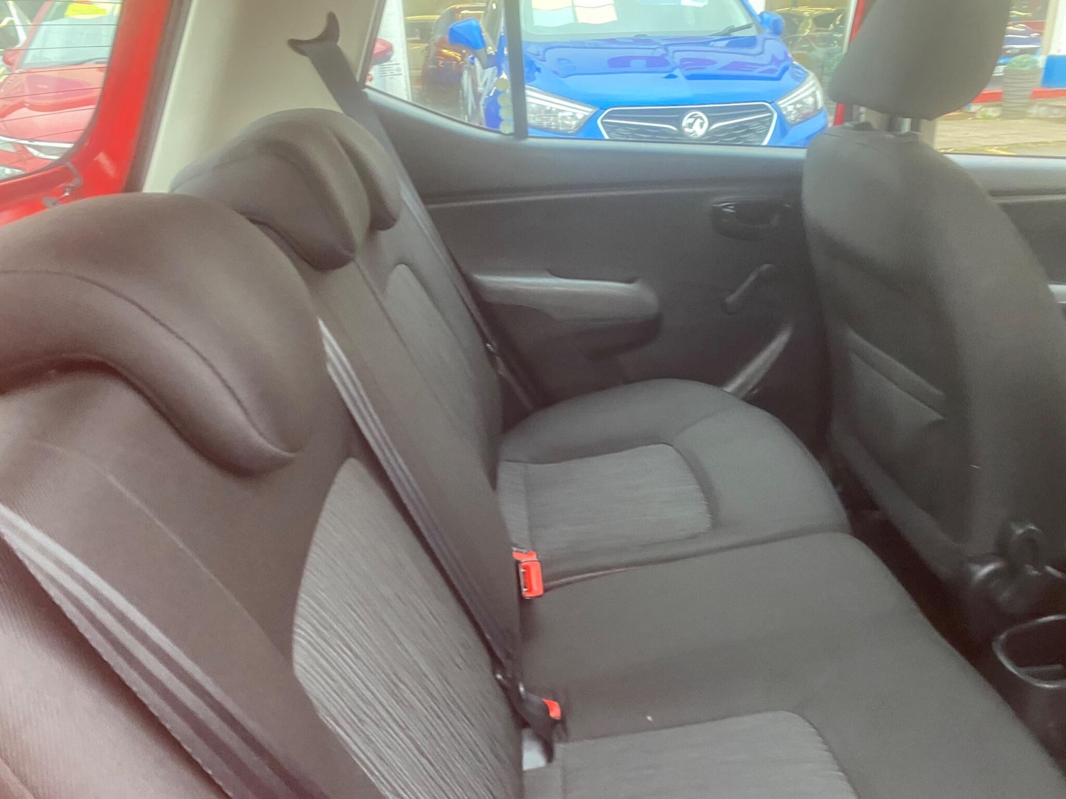 Used Hyundai i10 2013 for sale - 77305850: Photo 43