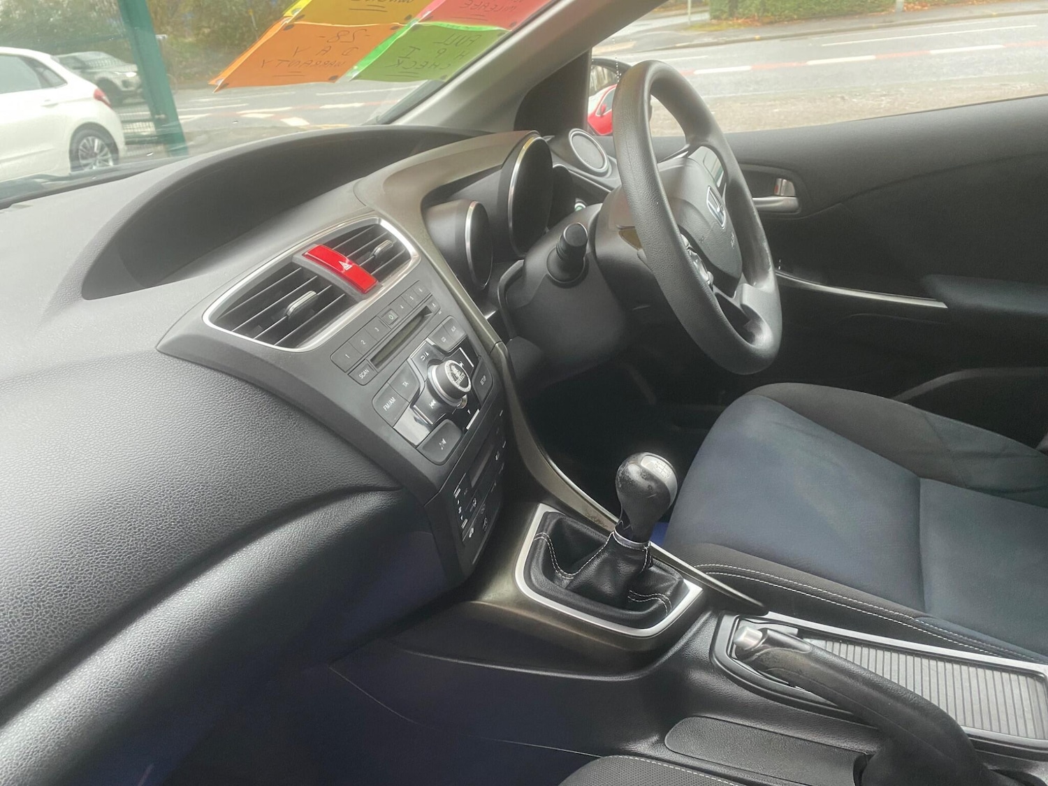 Used Honda Civic 2014 for sale - 76993230: Photo 19