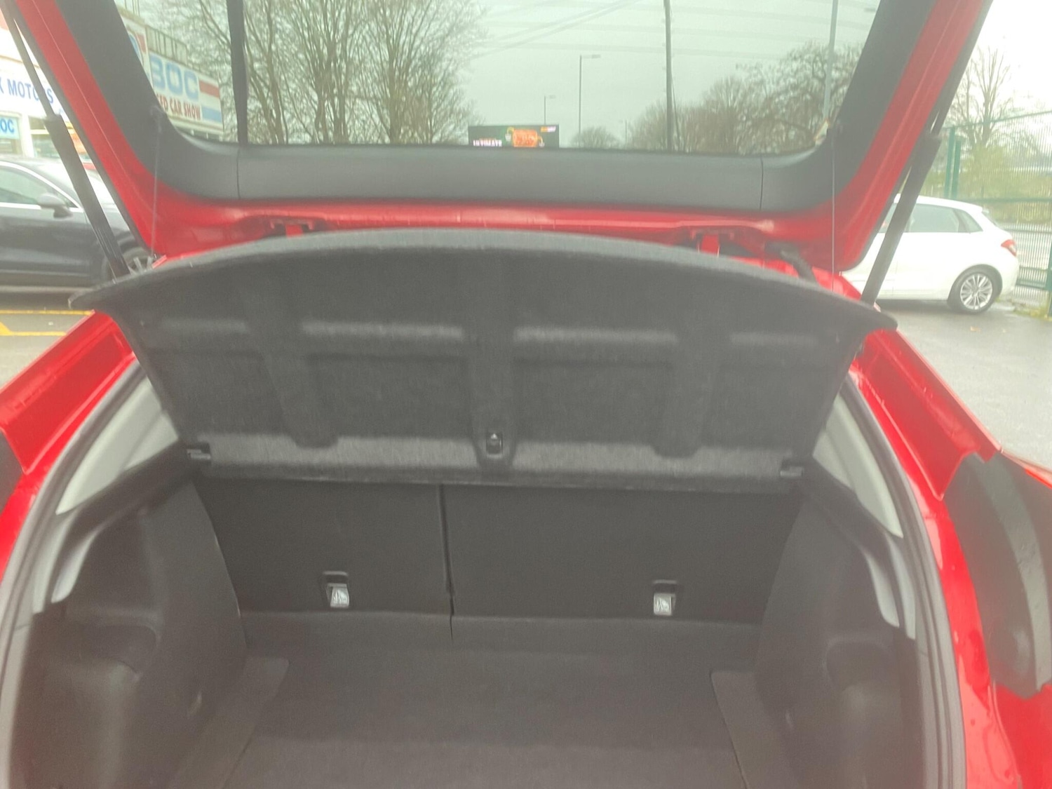 Used Honda Civic 2014 for sale - 76993230: Photo 32