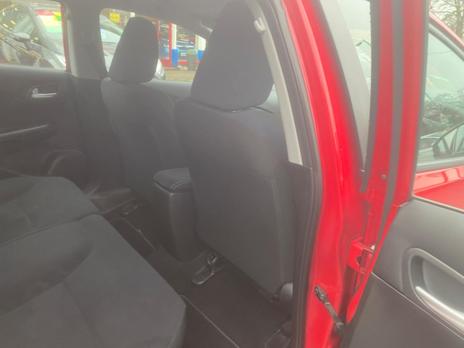 Used Honda Civic 2014 for sale - 76993230: Photo 50