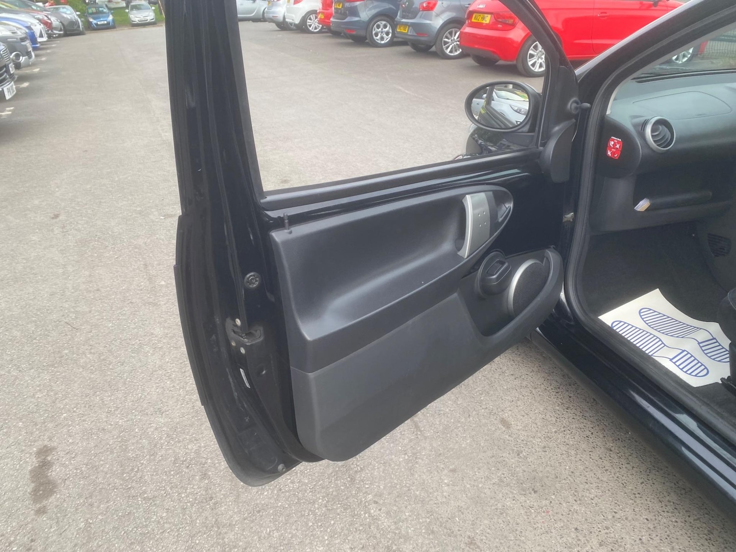 Used Toyota AYGO 2012 for sale - 76549454: Photo 24