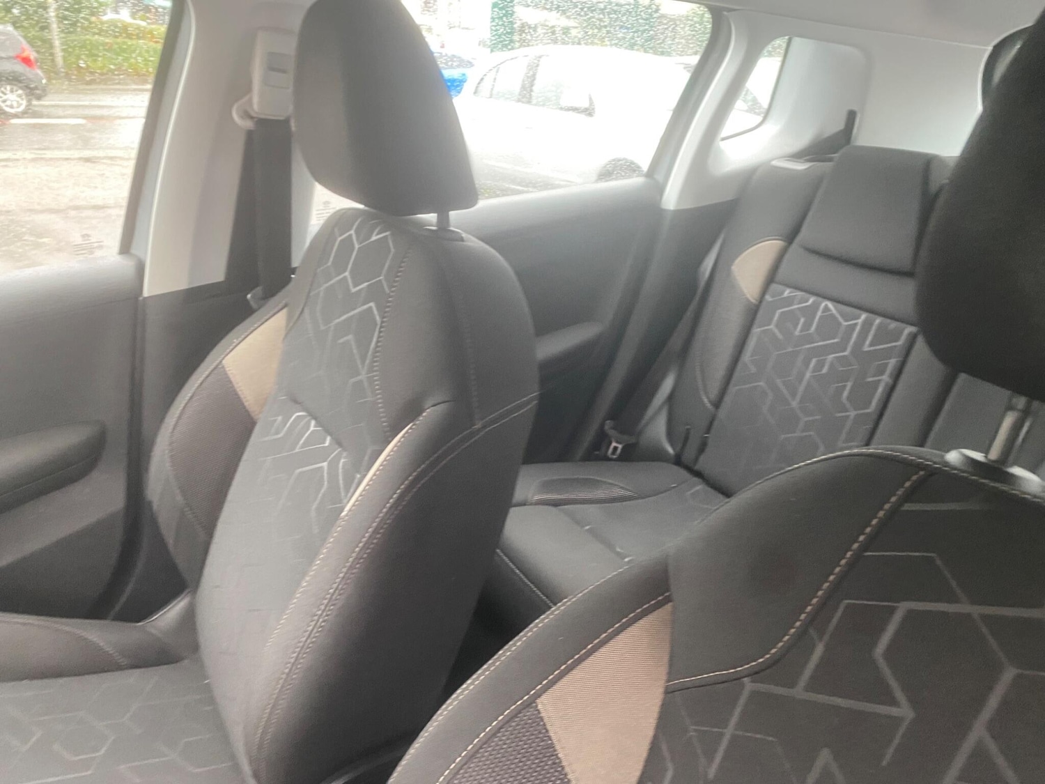 Used Peugeot 2008 2013 for sale - 76988311: Photo 15