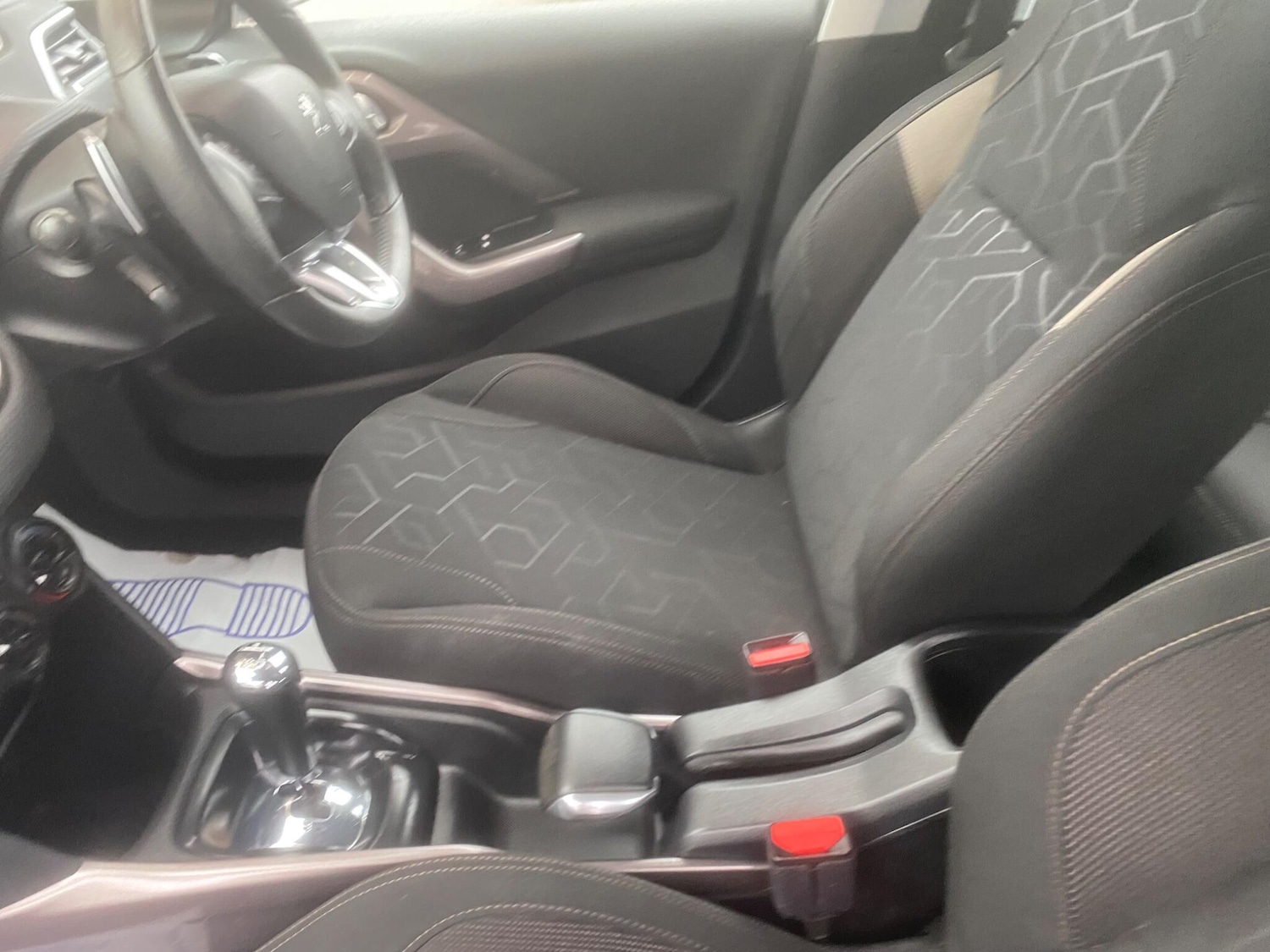 Used Peugeot 2008 2013 for sale - 76988311: Photo 19