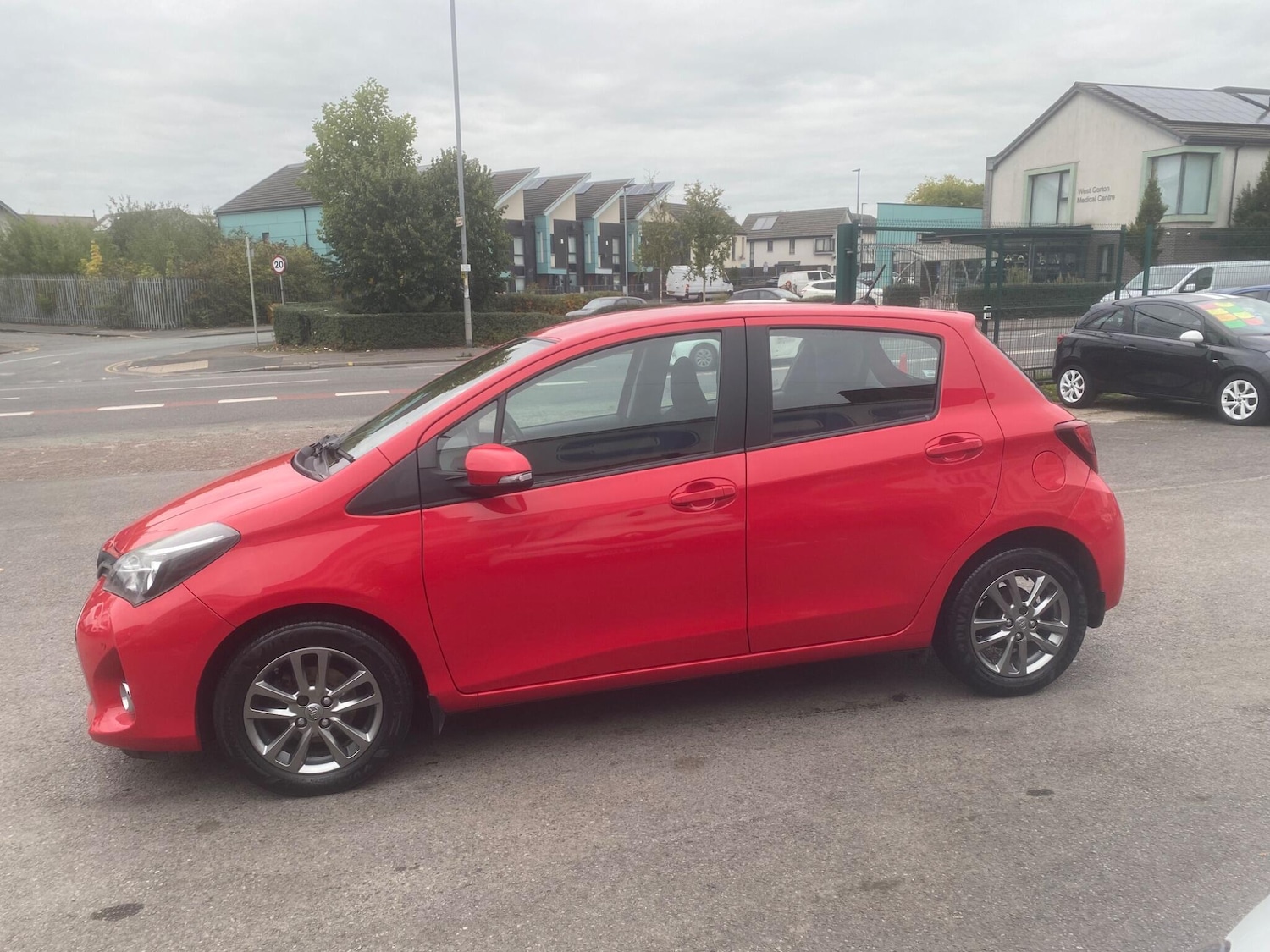 Used Toyota Yaris 2015 for sale - 76550633: Photo 13