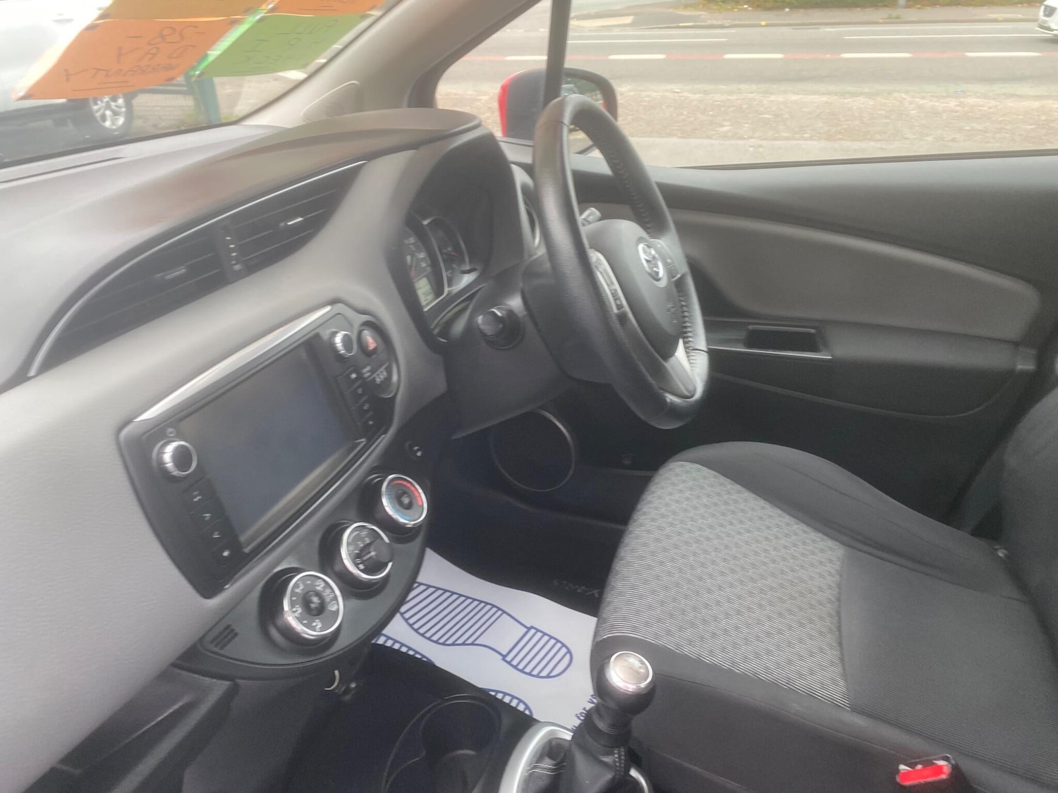 Used Toyota Yaris 2015 for sale - 76550633: Photo 20