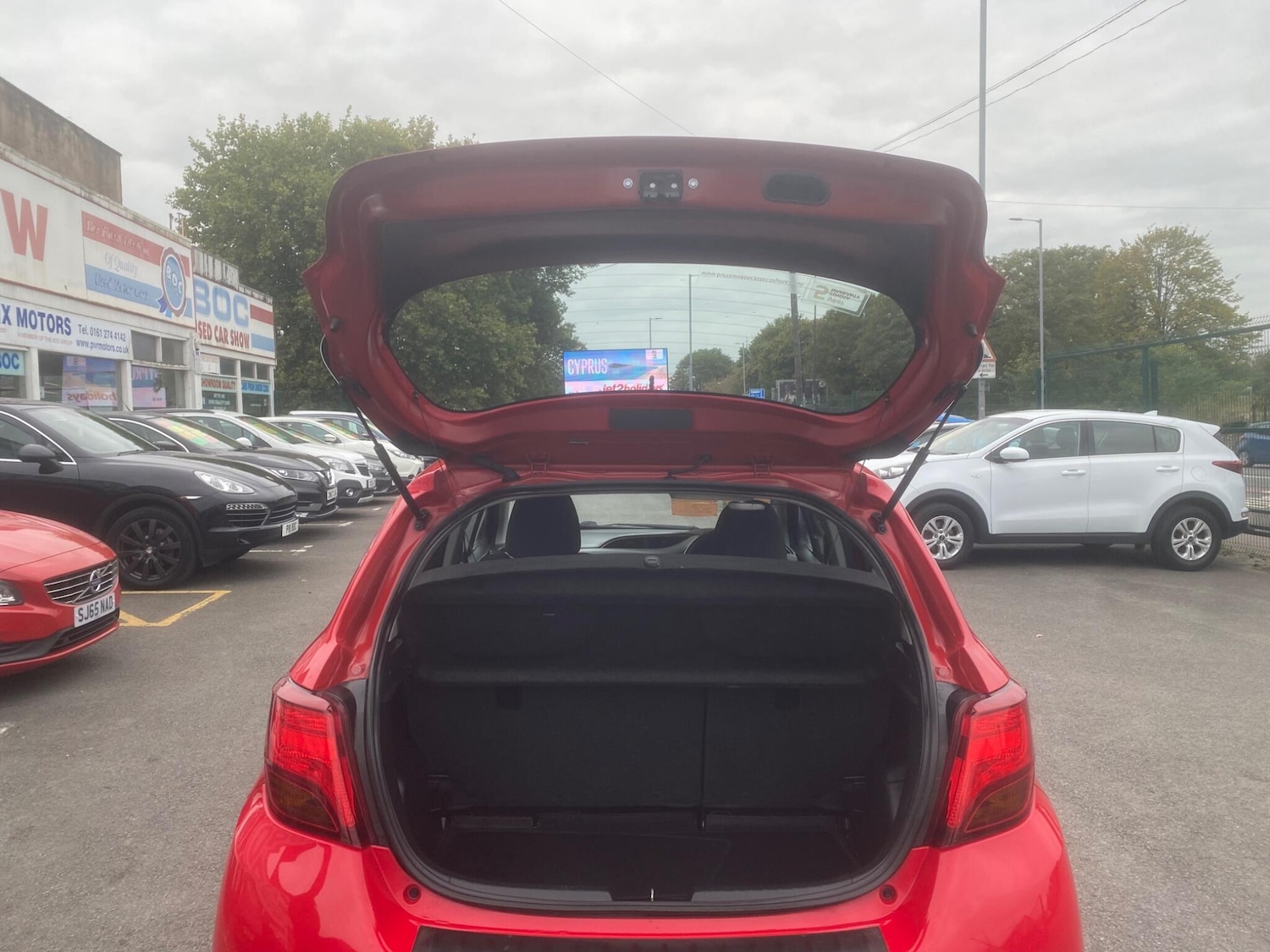 Used Toyota Yaris 2015 for sale - 76550633: Photo 34