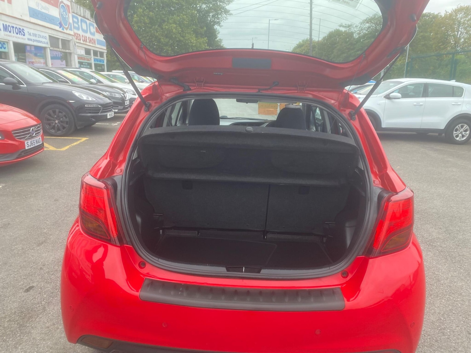 Used Toyota Yaris 2015 for sale - 76550633: Photo 35