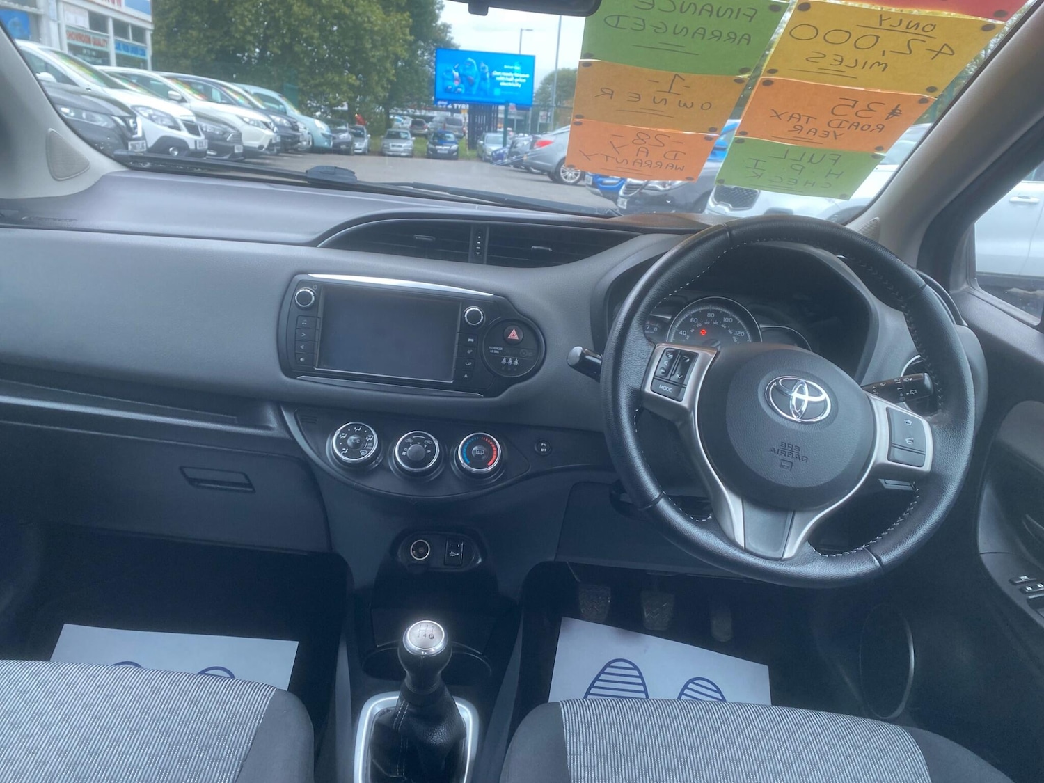 Used Toyota Yaris 2015 for sale - 76550633: Photo 48