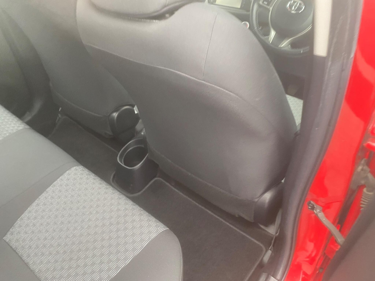 Used Toyota Yaris 2015 for sale - 76550633: Photo 58