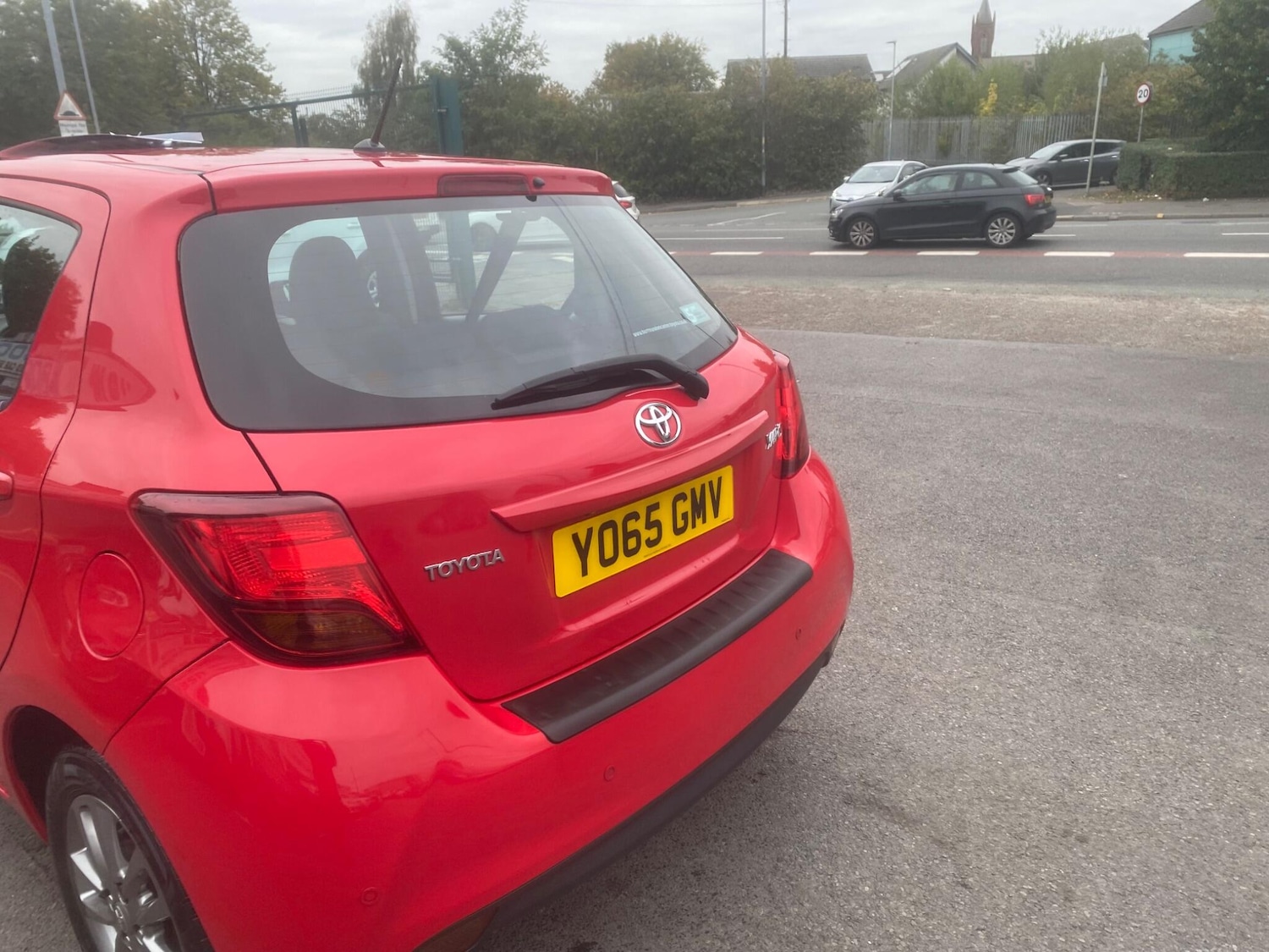 Used Toyota Yaris 2015 for sale - 76550633: Photo 70