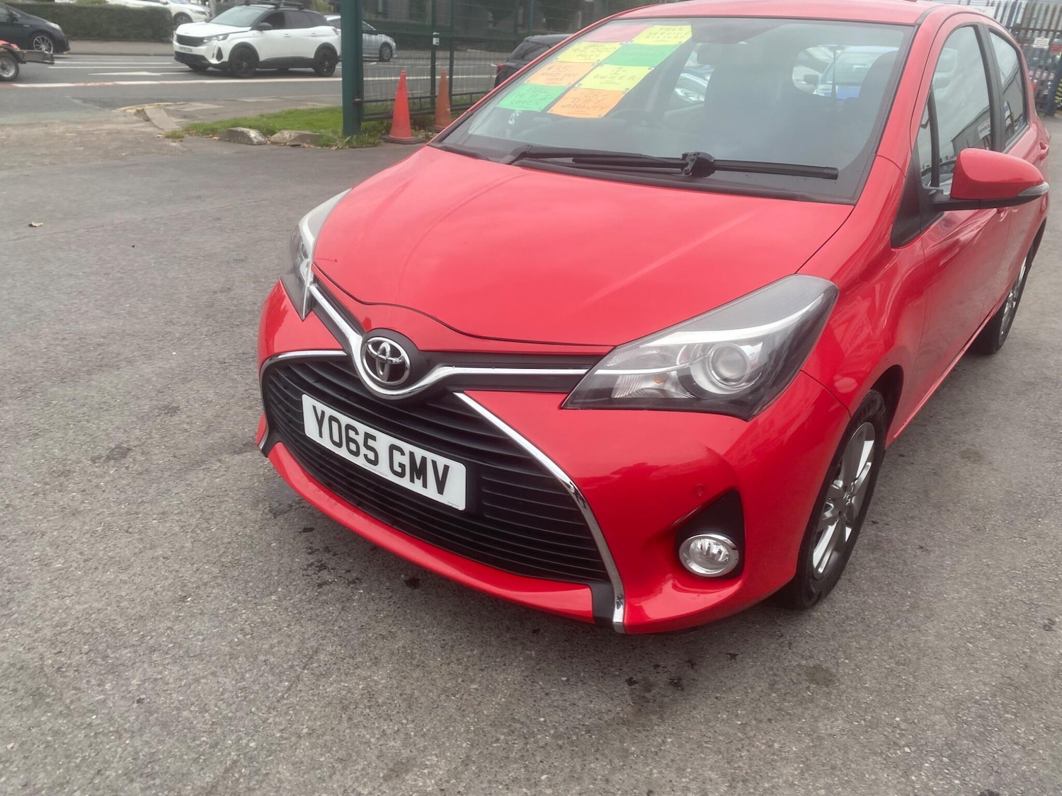 Used Toyota Yaris 2015 for sale - 76550633: Photo 78