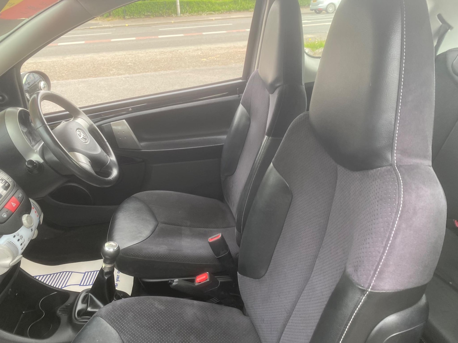 Used Toyota AYGO 2012 for sale - 76991134: Photo 15