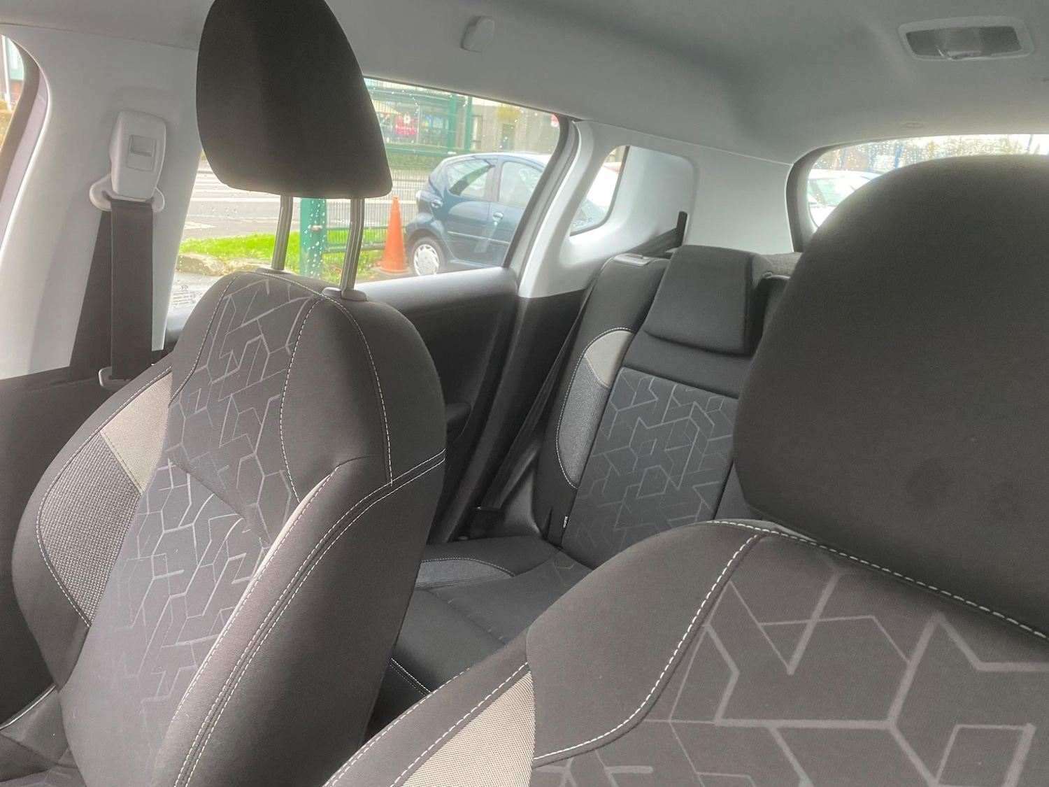 Used Peugeot 2008 2016 for sale - 76990418: Photo 12