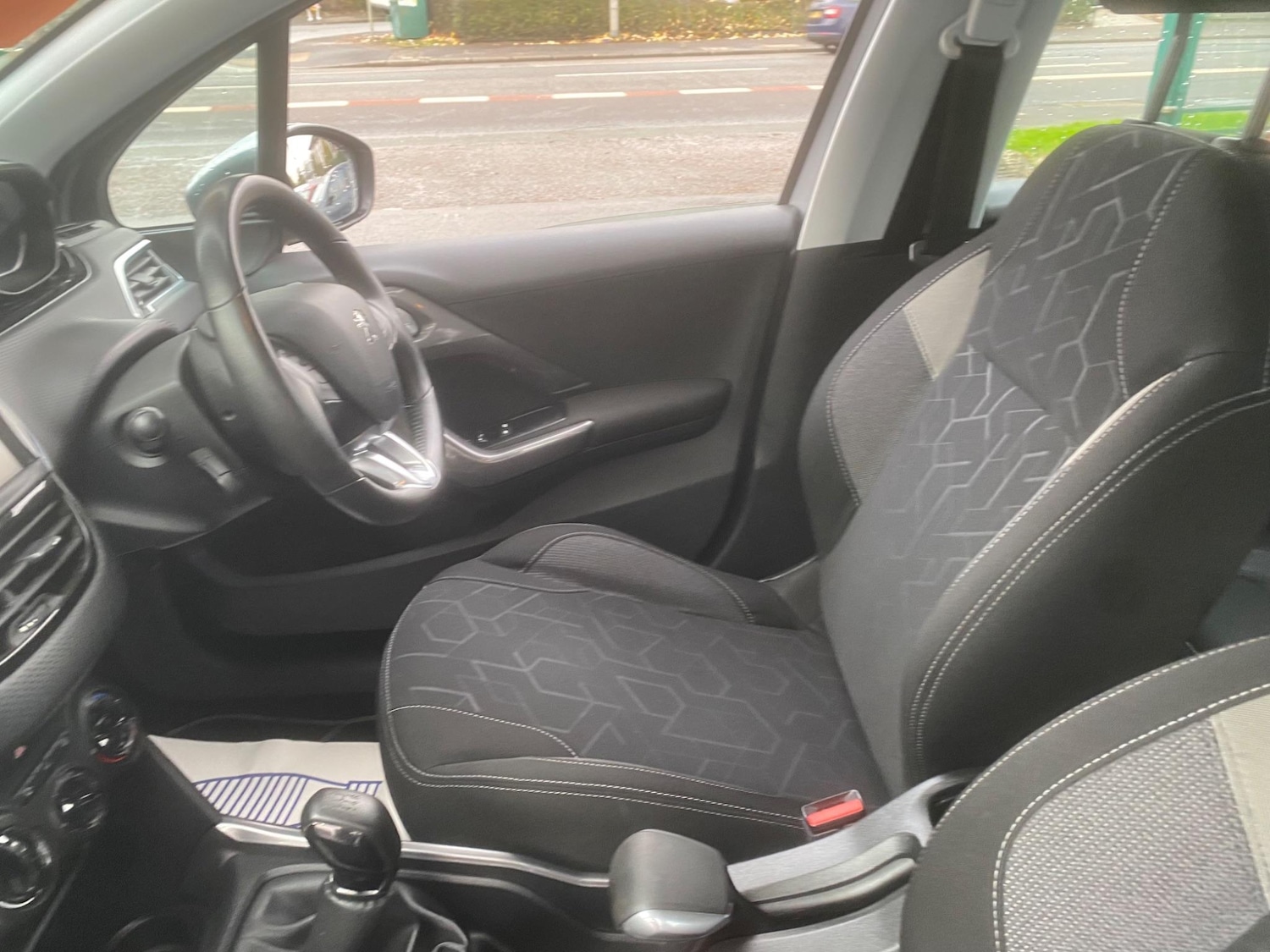 Used Peugeot 2008 2016 for sale - 76990418: Photo 15