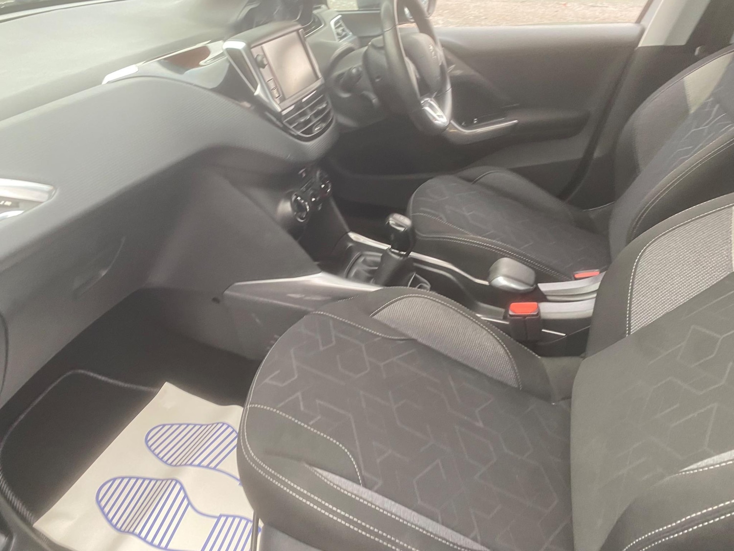 Used Peugeot 2008 2016 for sale - 76990418: Photo 21