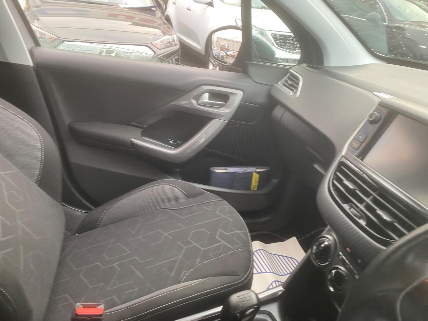 Used Peugeot 2008 2016 for sale - 76990418: Photo 60