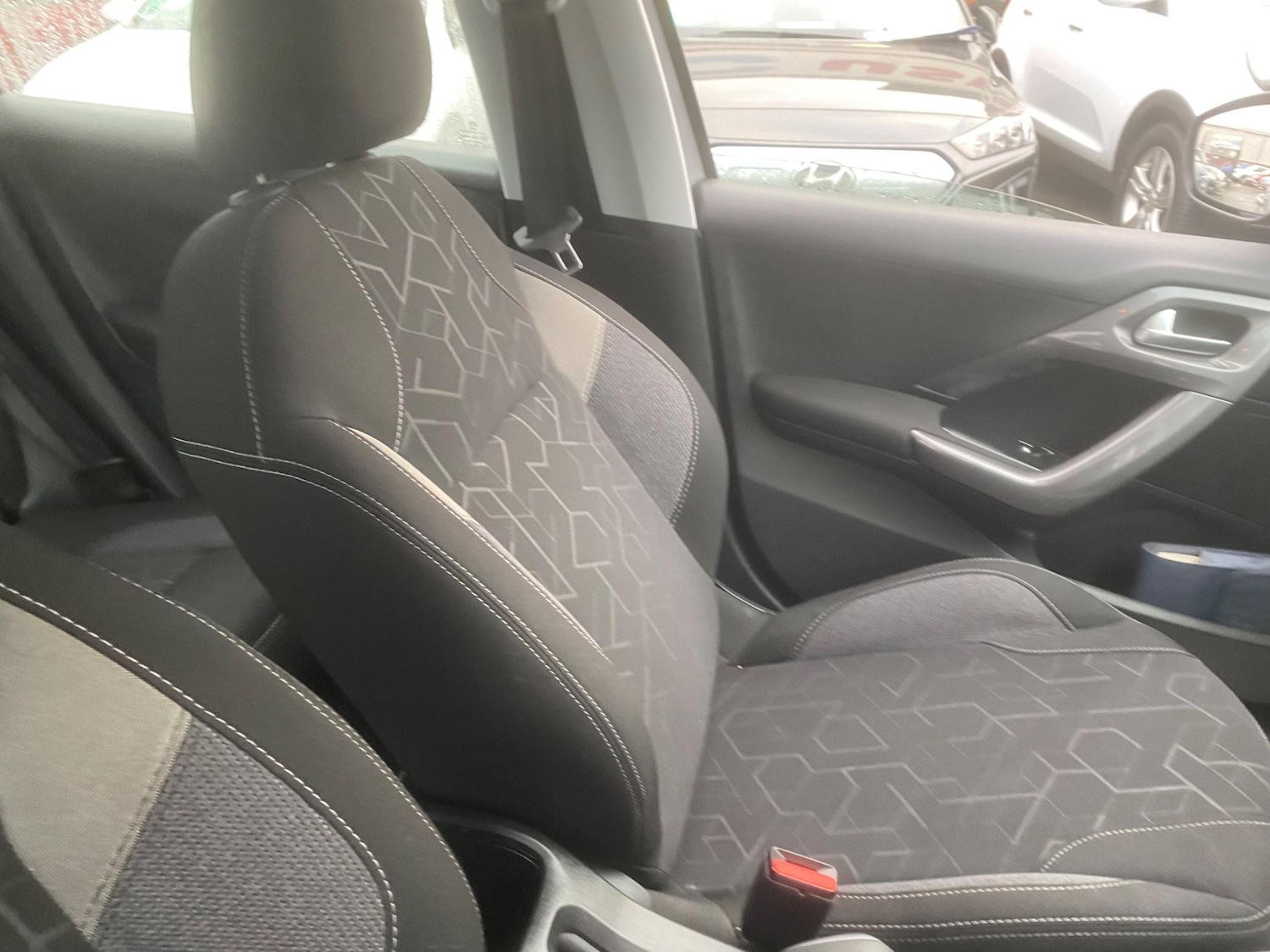 Used Peugeot 2008 2016 for sale - 76990418: Photo 62