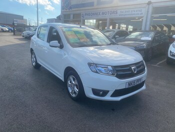 Used Dacia Sandero 2015 for sale - 76550566: Photo
