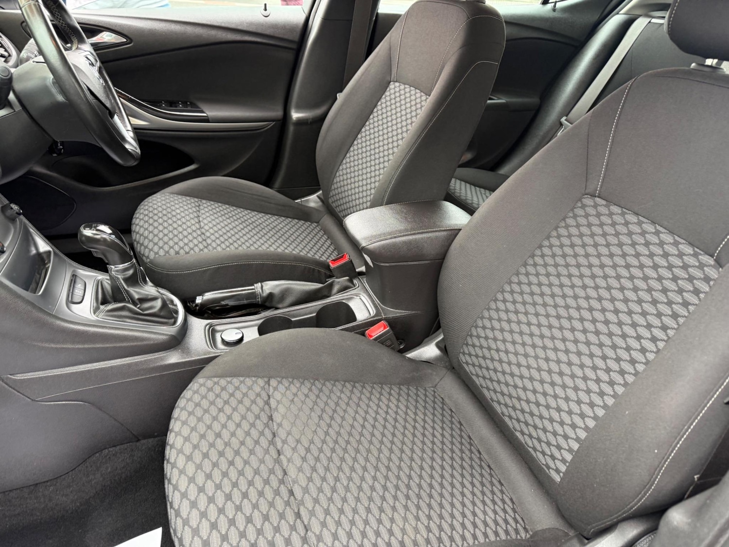 Used Vauxhall Astra 2018 for sale - 76550479: Photo 26