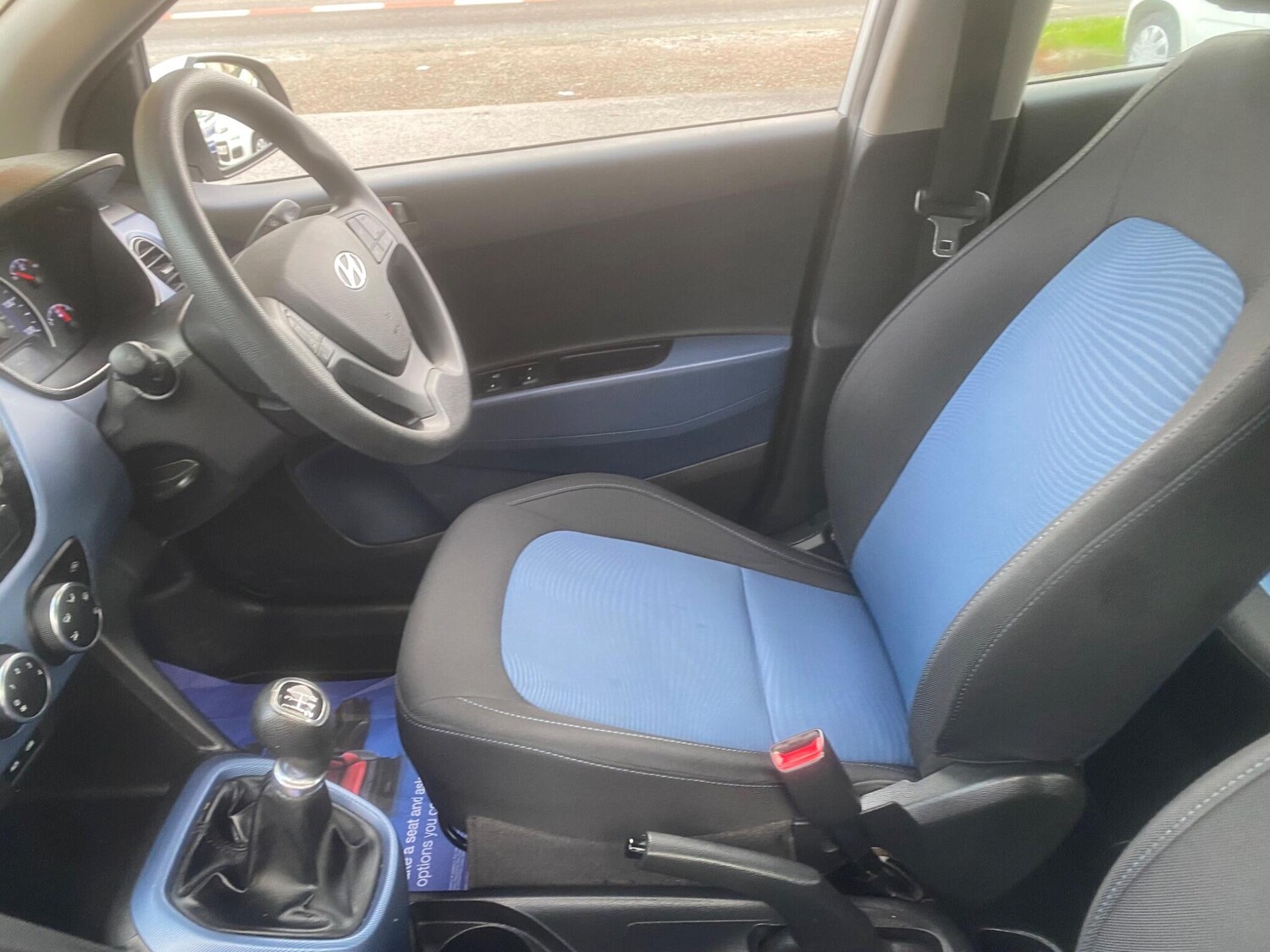 Used Hyundai i10 2014 for sale - 76772040: Photo 25