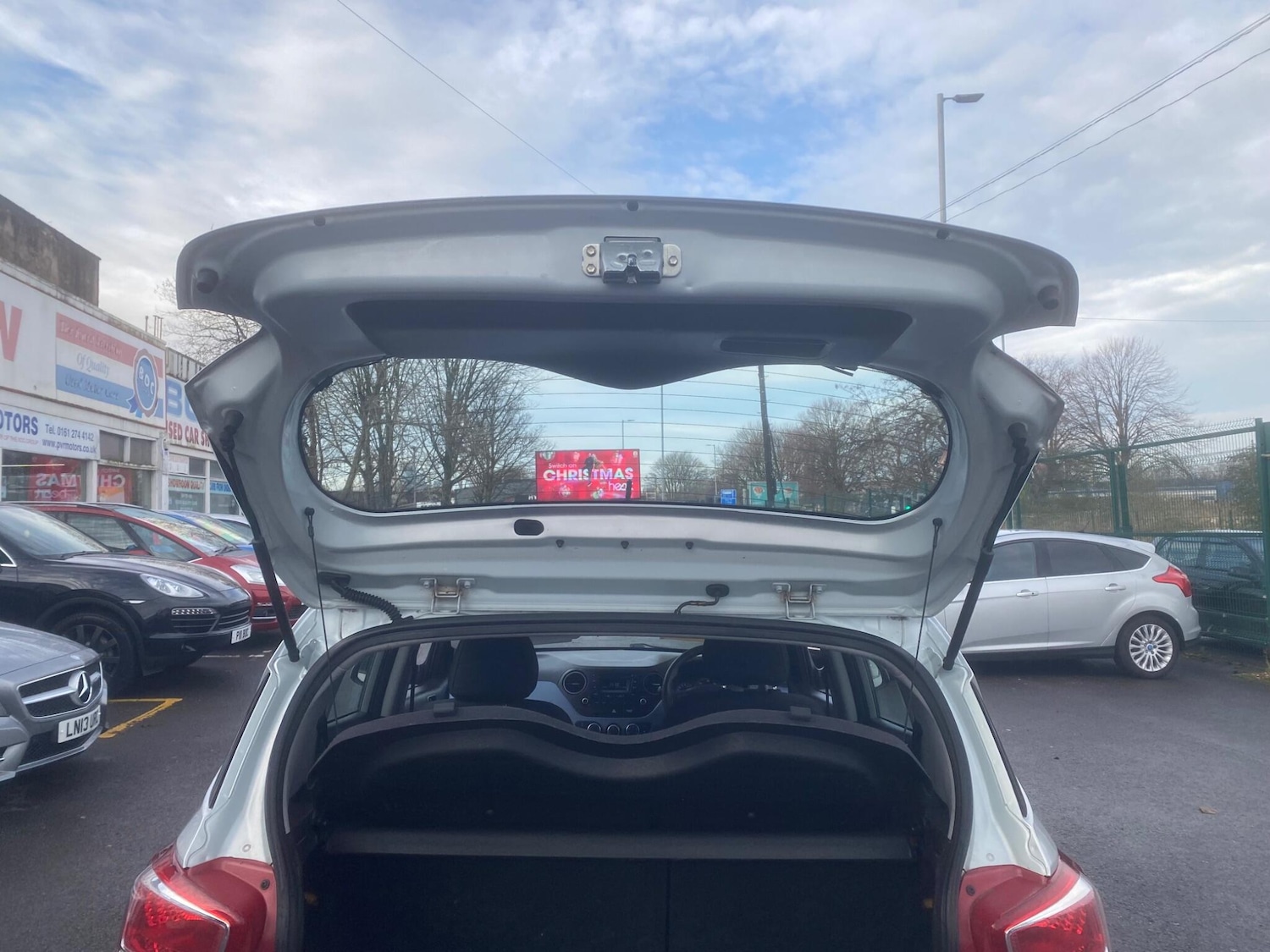 Used Hyundai i10 2014 for sale - 76772040: Photo 37