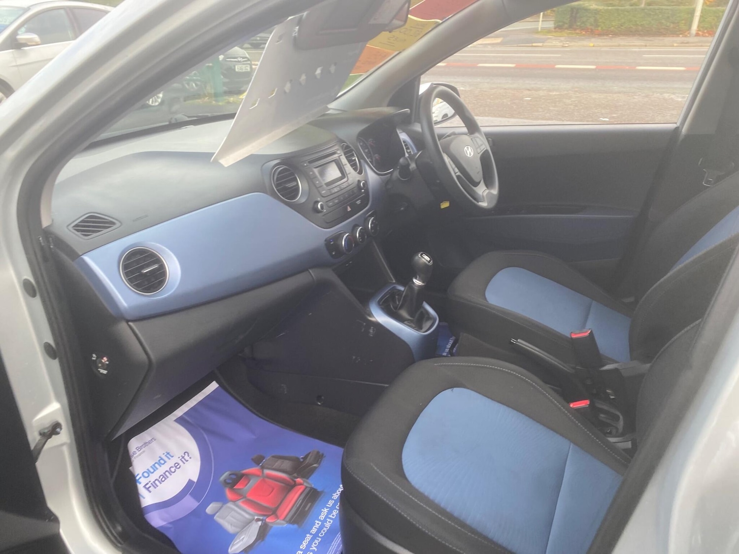 Used Hyundai i10 2014 for sale - 76772040: Photo 40