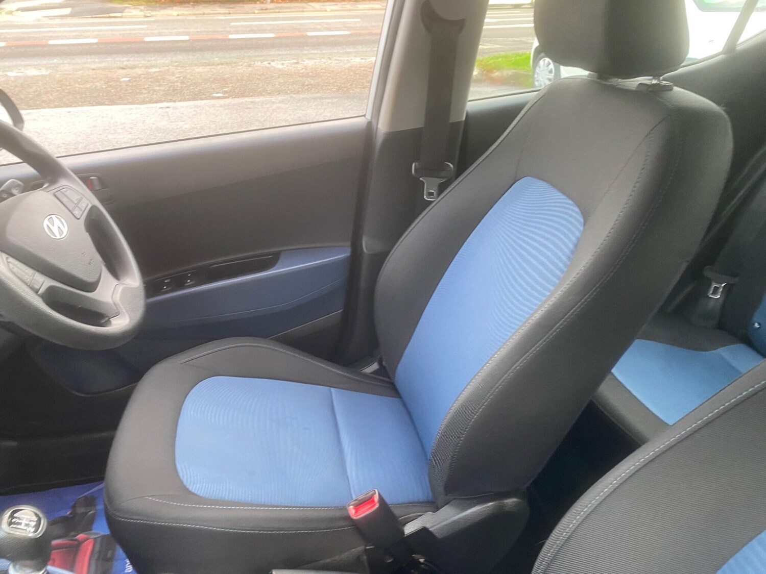 Used Hyundai i10 2014 for sale - 76772040: Photo 41