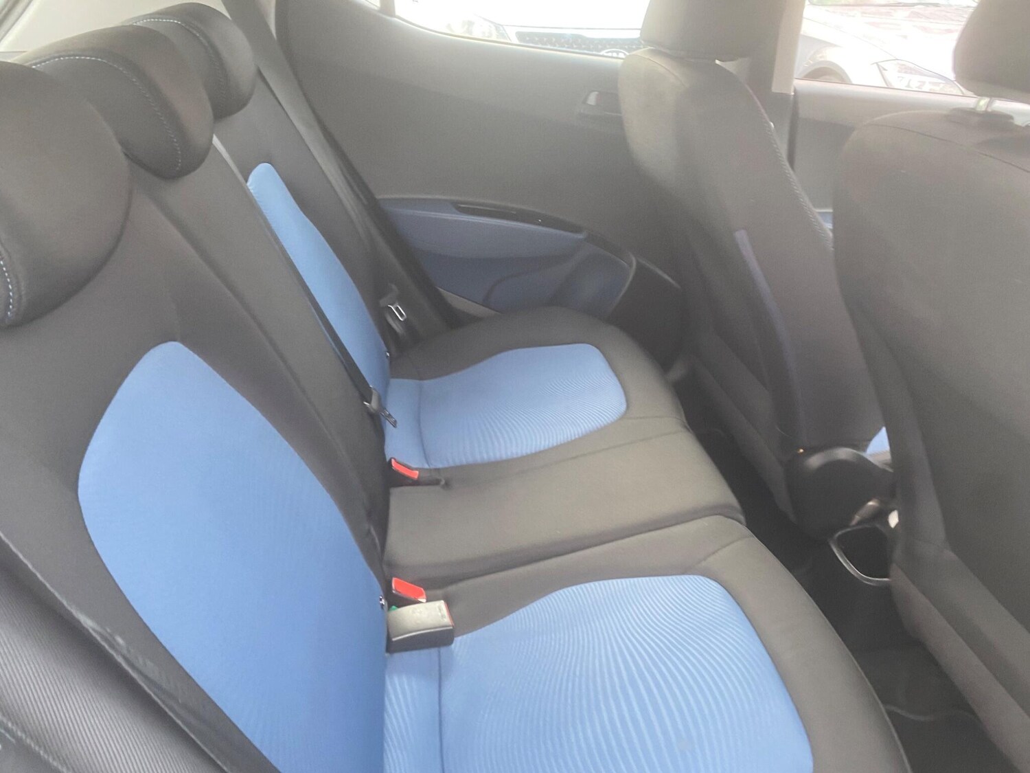 Used Hyundai i10 2014 for sale - 76772040: Photo 48