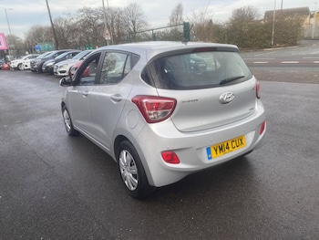 Used Hyundai i10 2014 for sale - 76772040: Photo