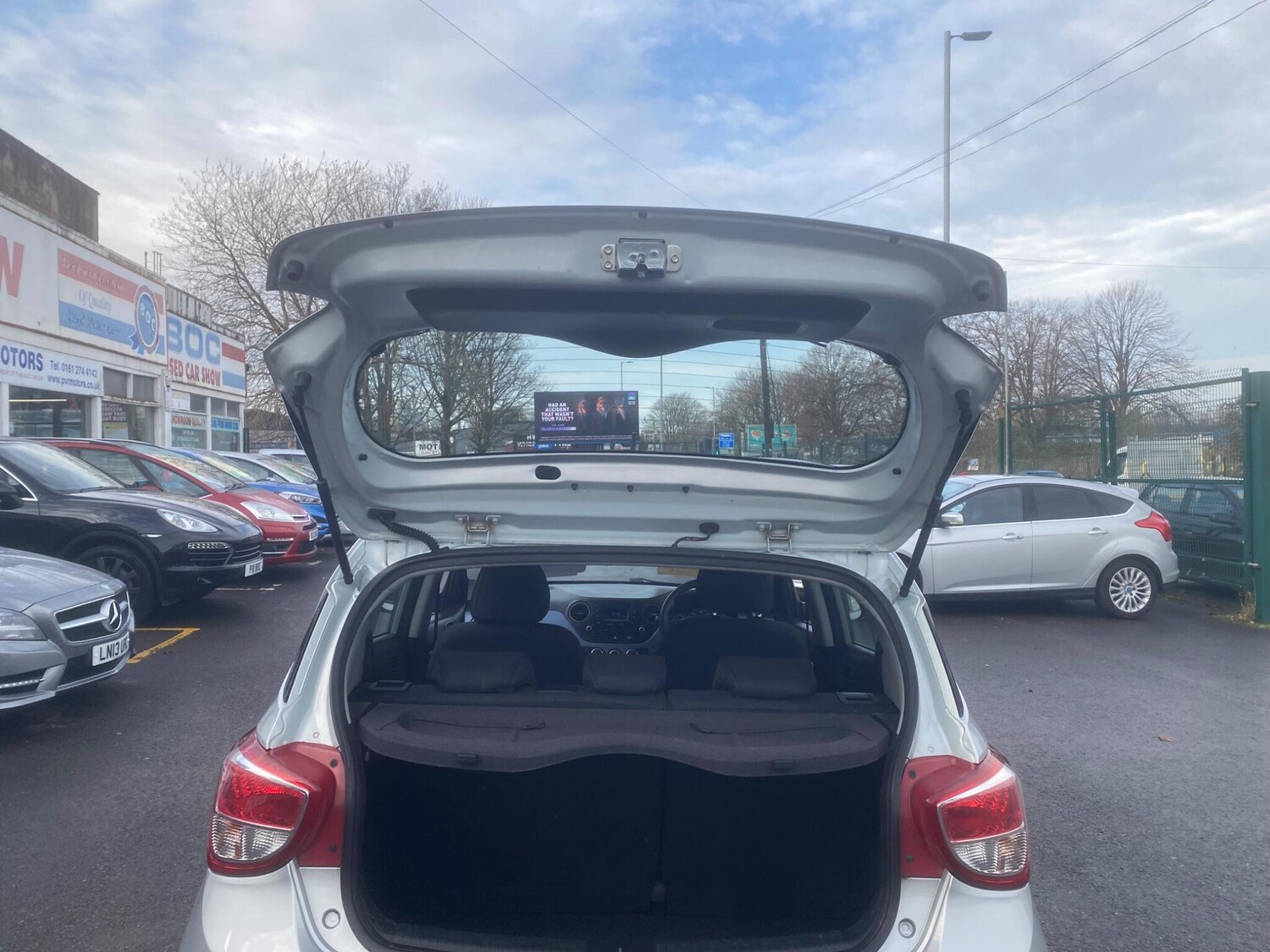 Used Hyundai i10 2014 for sale - 76772040: Photo 50