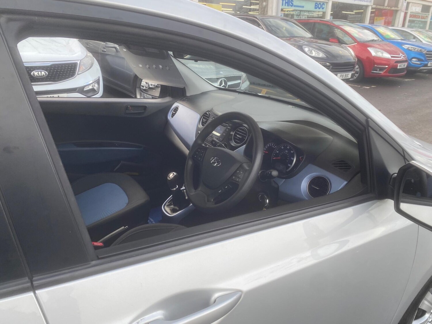 Used Hyundai i10 2014 for sale - 76772040: Photo 90