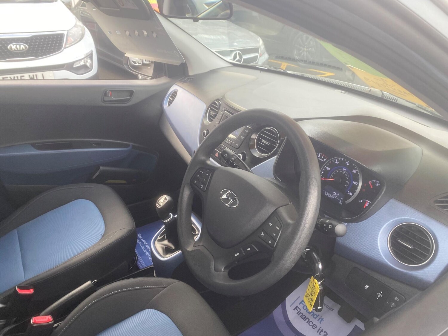 Used Hyundai i10 2014 for sale - 76772040: Photo 91