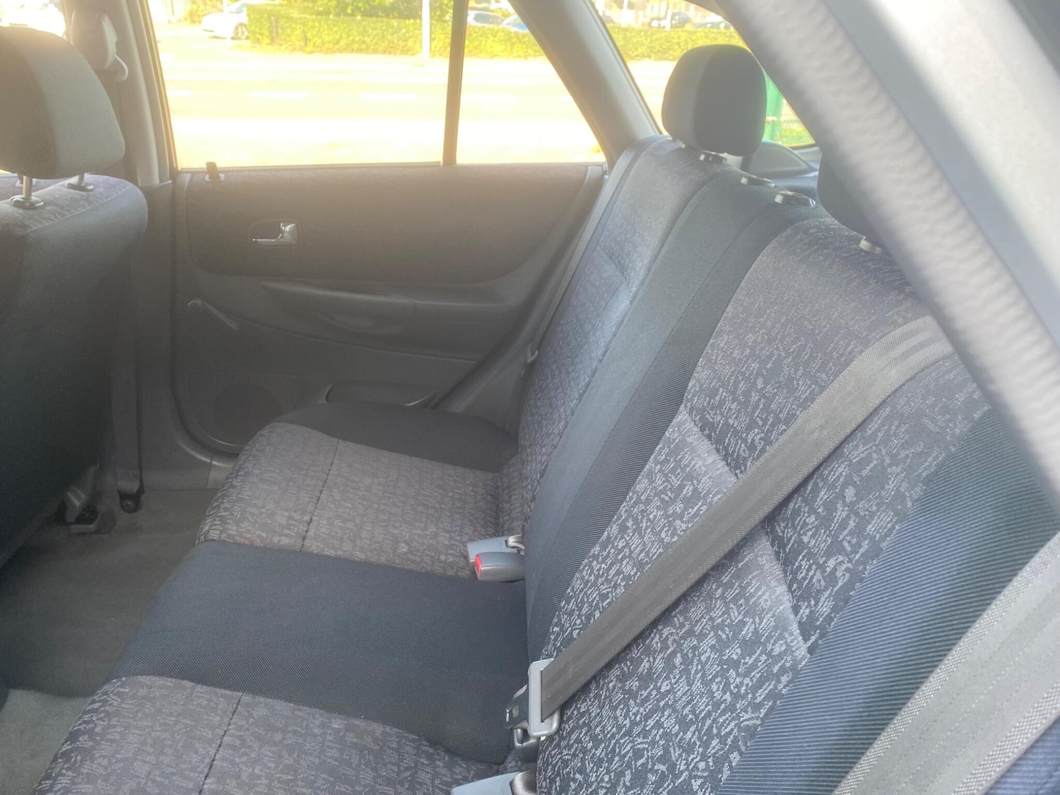 Used Mazda 323 2001 for sale - 76995977: Photo 25