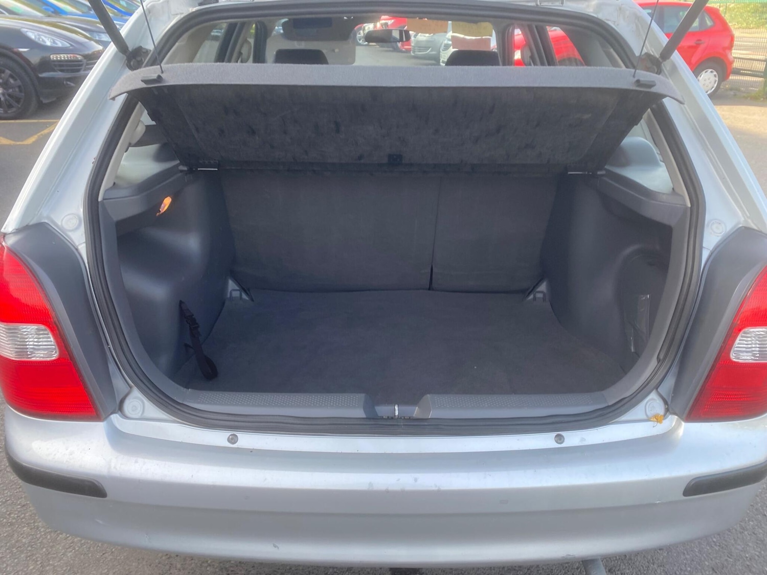 Used Mazda 323 2001 for sale - 76995977: Photo 33