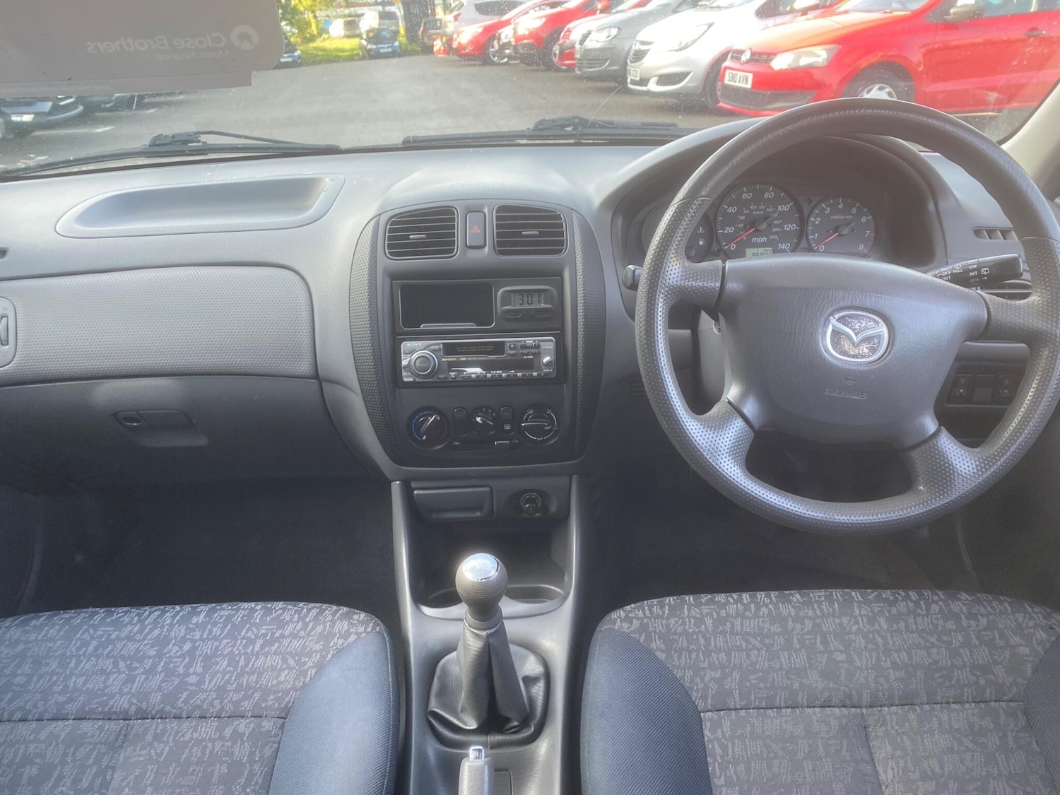 Used Mazda 323 2001 for sale - 76995977: Photo 45