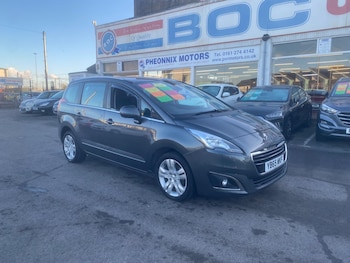 Used Peugeot 5008 2015 for sale - 76550040: Photo