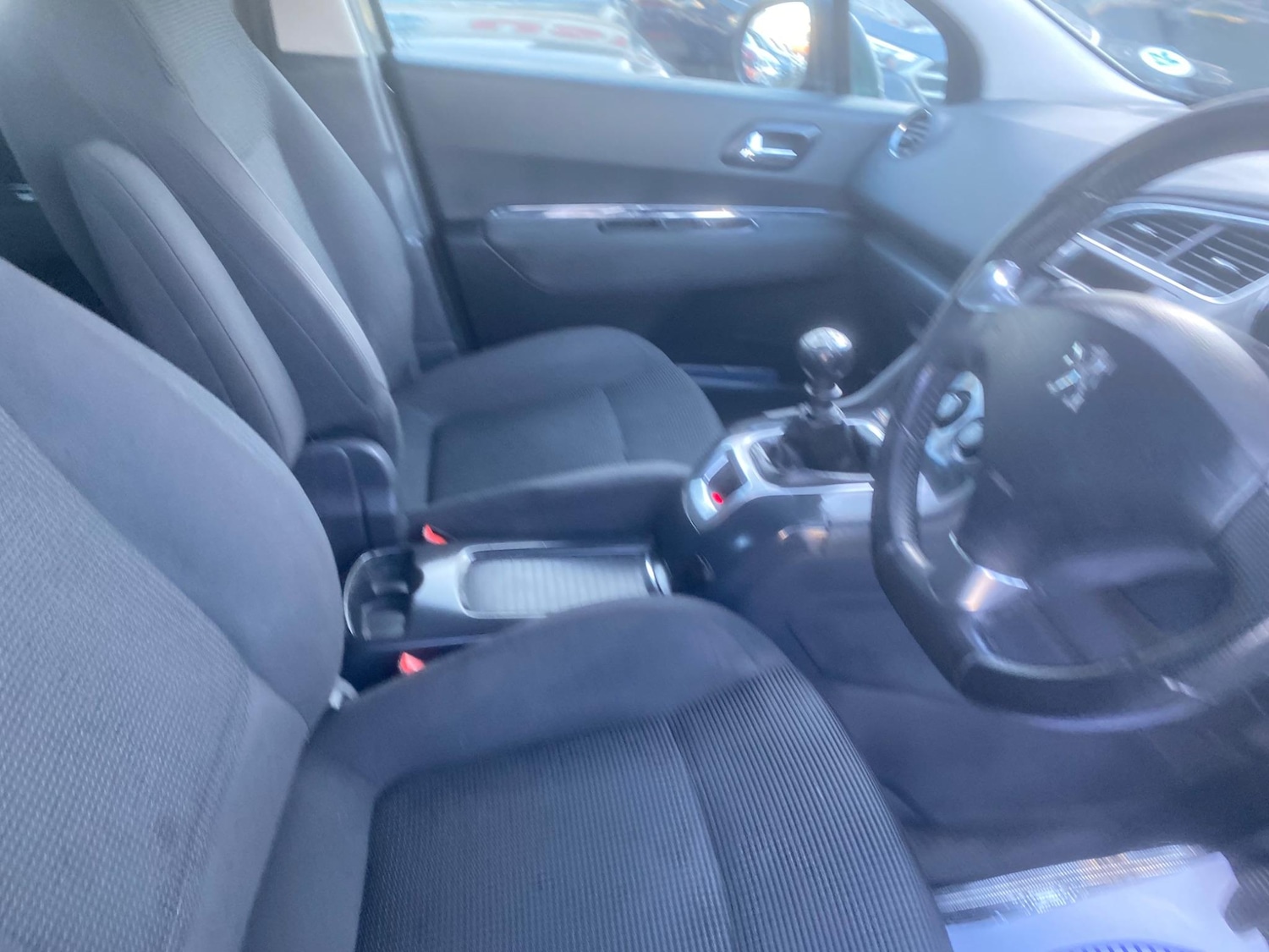 Used Peugeot 5008 2015 for sale - 76550040: Photo 64