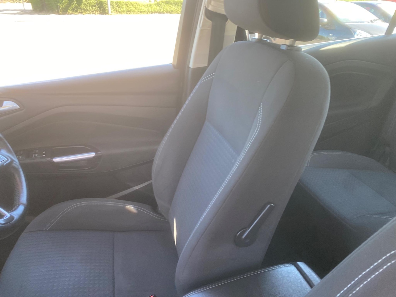 Used Ford Grand C-Max 2016 for sale - 76549381: Photo 18