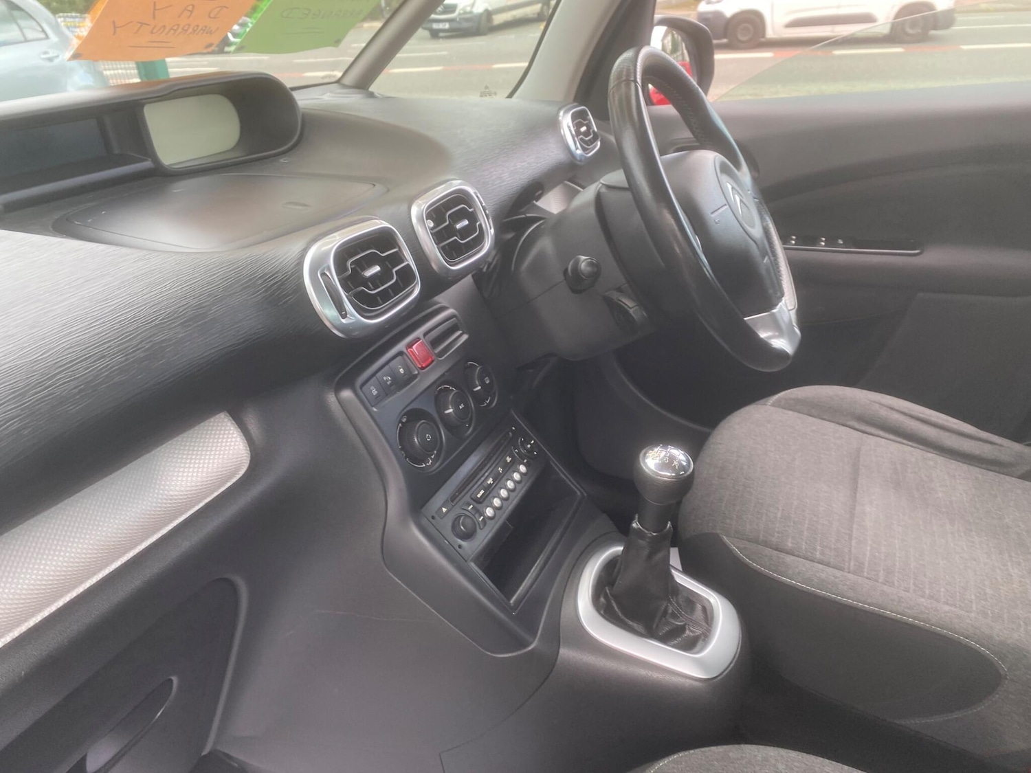 Used Citroen C3 Picasso 2017 for sale - 76549693: Photo 22