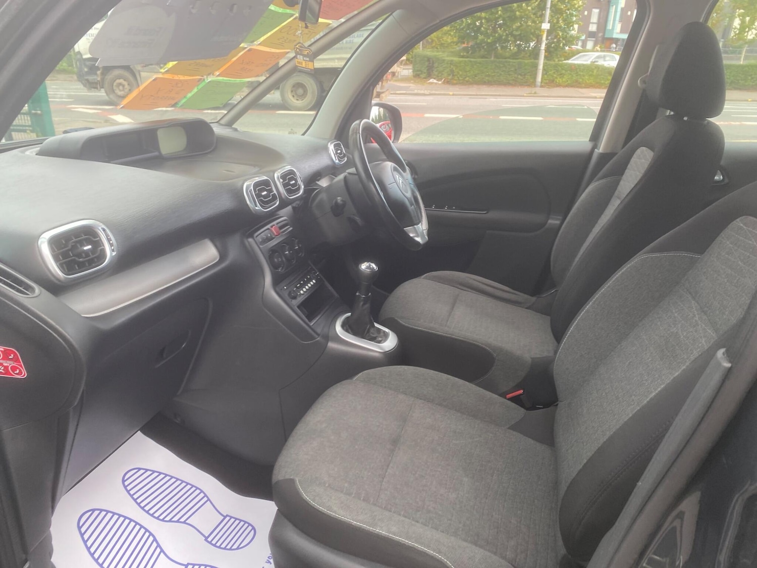 Used Citroen C3 Picasso 2017 for sale - 76549693: Photo 24