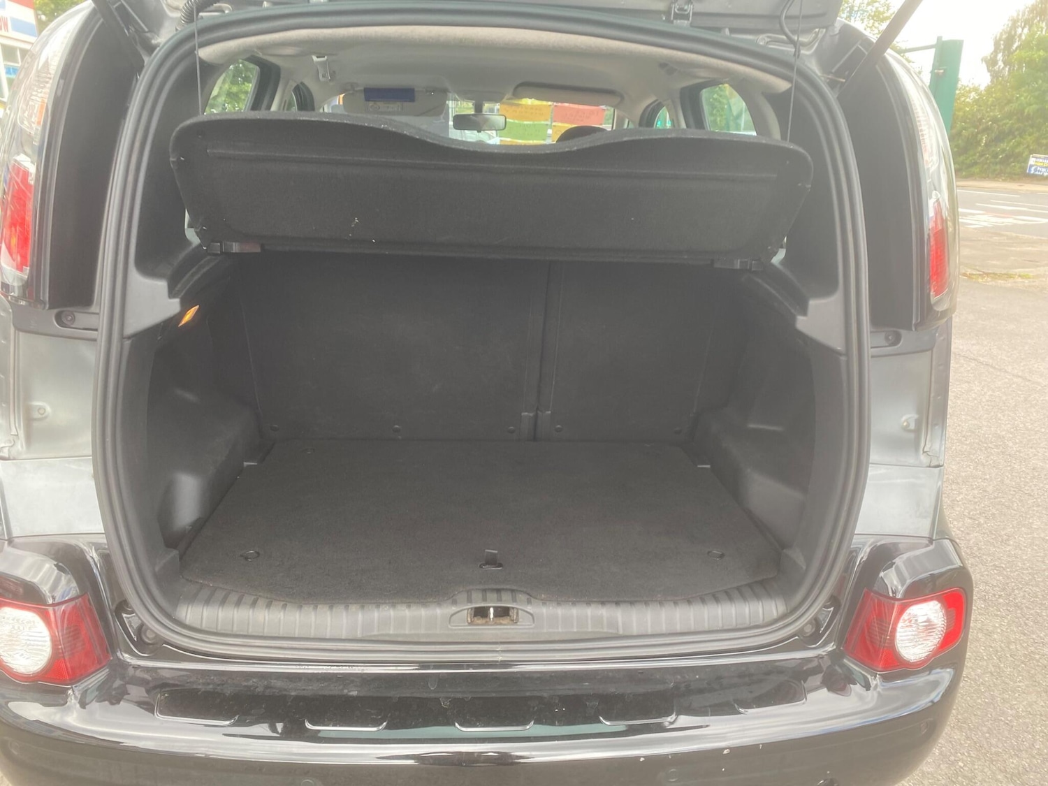 Used Citroen C3 Picasso 2017 for sale - 76549693: Photo 40