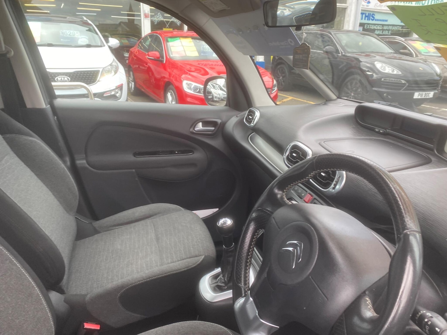 Used Citroen C3 Picasso 2017 for sale - 76549693: Photo 93