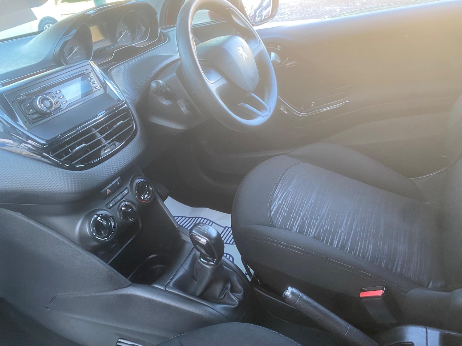 Used Peugeot 208 2016 for sale - 76551030: Photo 18