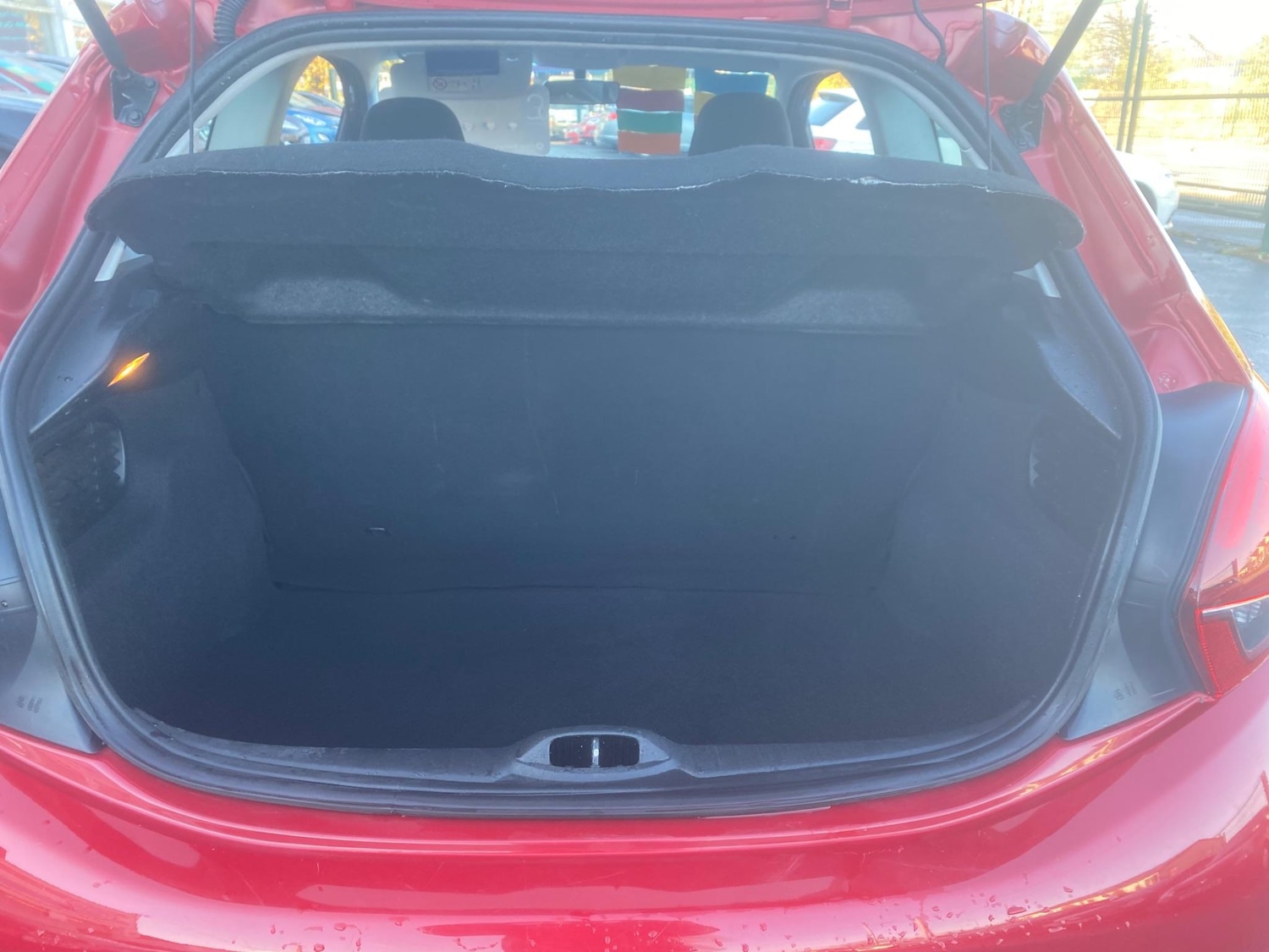 Used Peugeot 208 2016 for sale - 76551030: Photo 41