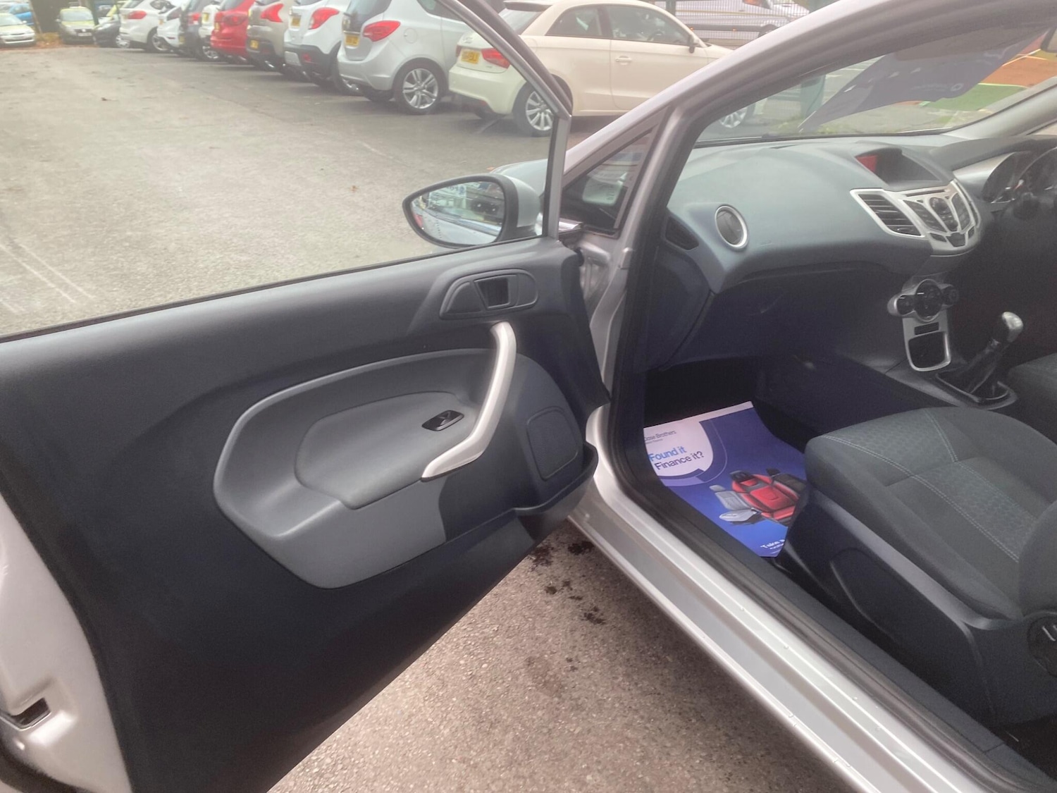 Used Ford Fiesta 2011 for sale - 76550233: Photo 27