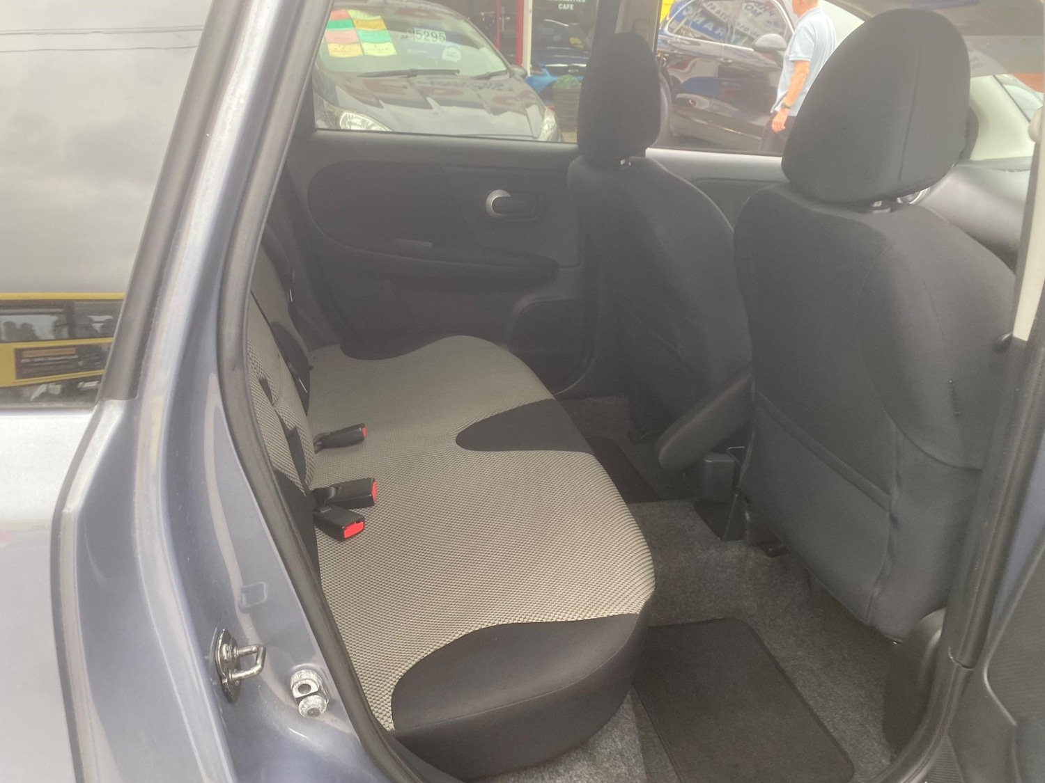 Used Nissan Note 2011 for sale - 76549822: Photo 48