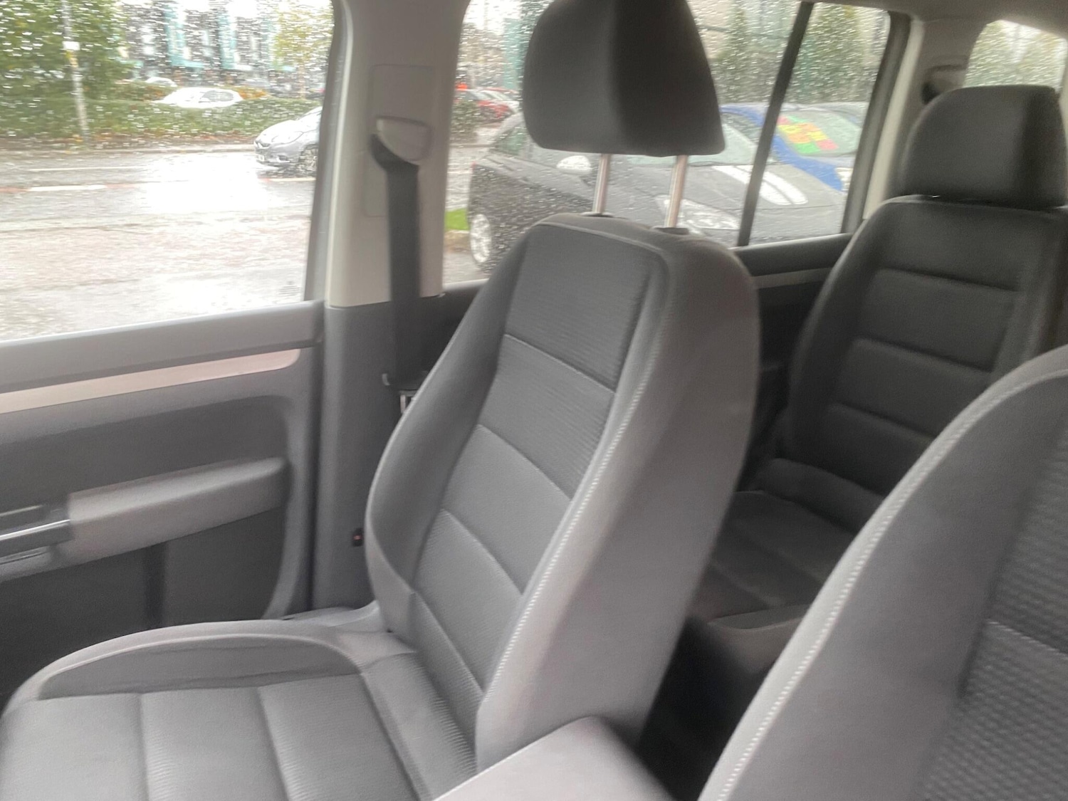 Used Volkswagen Touran 2009 for sale - 76550604: Photo 12