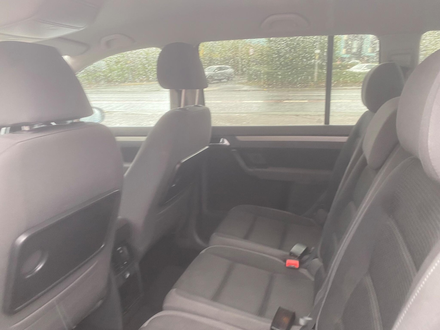 Used Volkswagen Touran 2009 for sale - 76550604: Photo 27